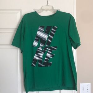Nike T-shirt